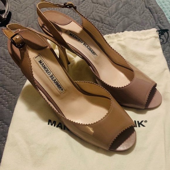 Manolo Blahnik - Picture 1 of 2